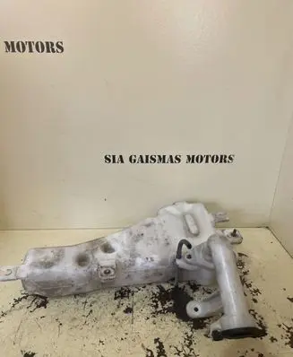 Hyundai H-100 Windshield washer fluid reservoir/tank