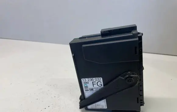 Opel Combo C Comfort/convenience module 13236032