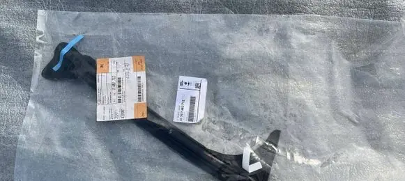BMW 4 G22 G23 G24 G26 Rear glass trim 7482712
