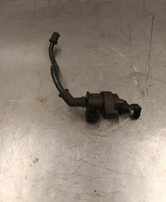 Opel Astra J Vacuum valve 13110331 3090P1