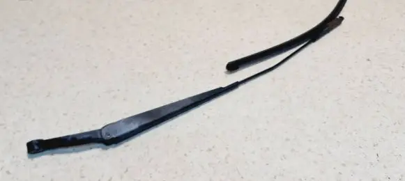 Volvo S60 Front wiper blade arm 30655615
