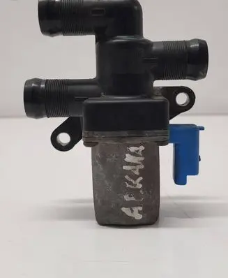 Renault Arkana Coolant heater control valve 212301538R