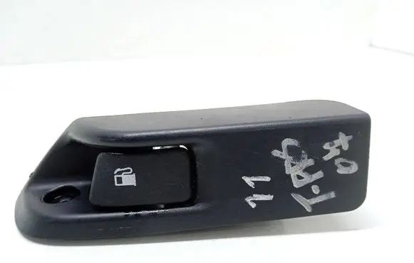 Toyota Prius (XW20) Fuel tank opening switch 