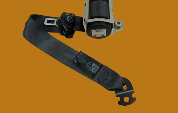 Opel Corsa E Front seatbelt 13427752