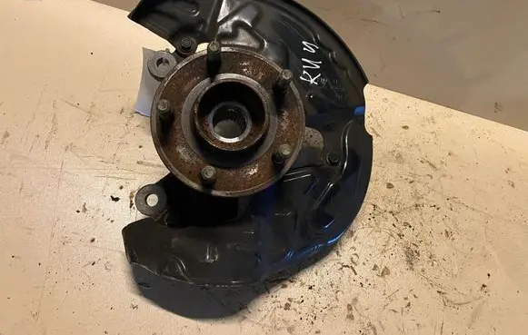 Ford Kuga III Front wheel hub