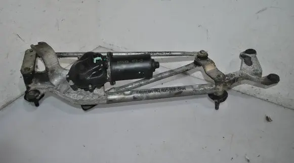 Nissan Primera Front wiper linkage and motor 28810AU310