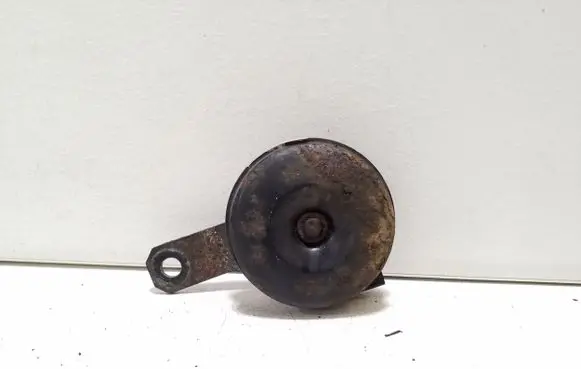 Toyota Prius (XW30) Horn signal E3000030