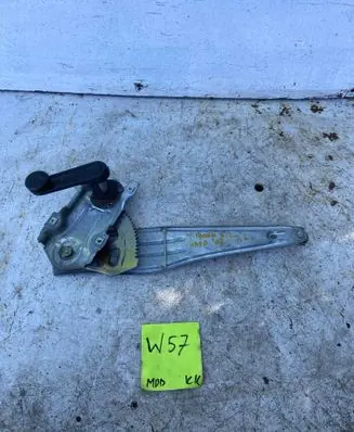 Toyota Corolla E120 E130 Rear door manual window regulator