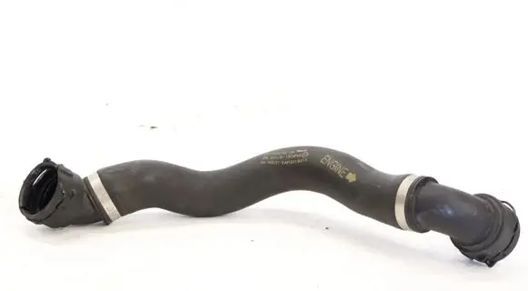 Engine coolant pipe/hose