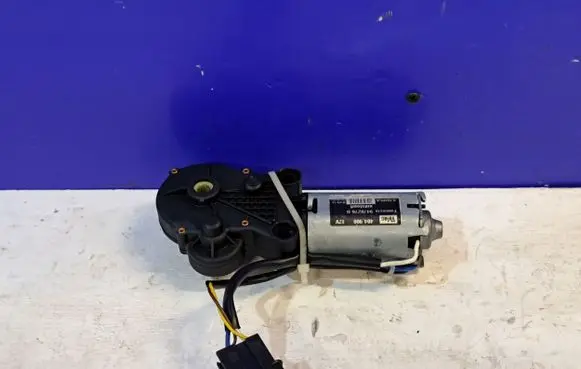 Saab 9-3 Ver1 Seat adjustment motor 9470276 9470276D