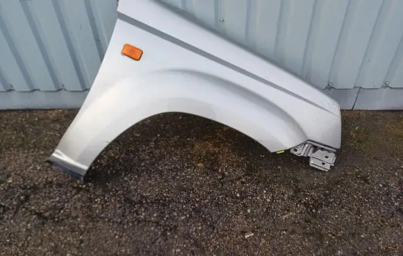 Nissan X-Trail T30 Fender