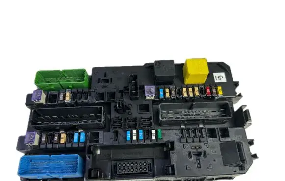Opel Astra H Fuse box set 13220830HP