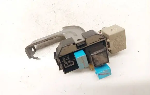 Lexus RX 300 Fuse box set E11020100