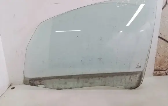 Mitsubishi Colt Front door window glass four-door 43R00048