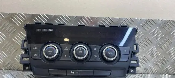 Mazda 6 Climate control unit GJH561190E