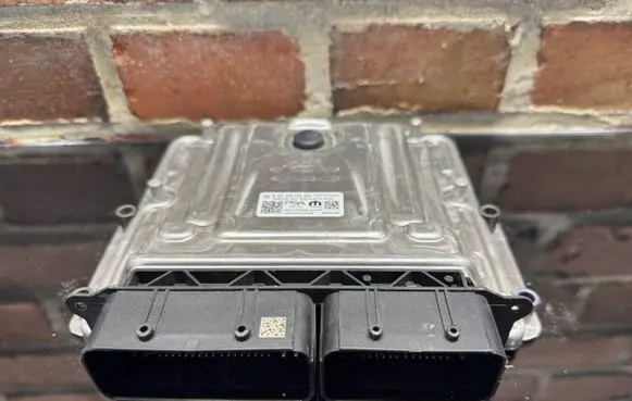 Opel Mokka B Engine control unit/module 9857195080 0261S107KN