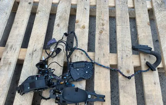 Engine installation wiring loom