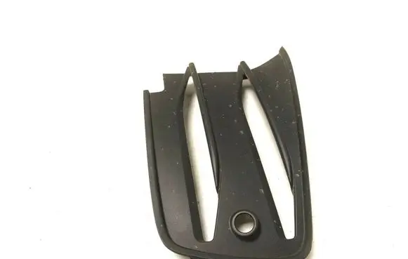 Volkswagen Golf VIII Front bumper lower grill 5H0853666P