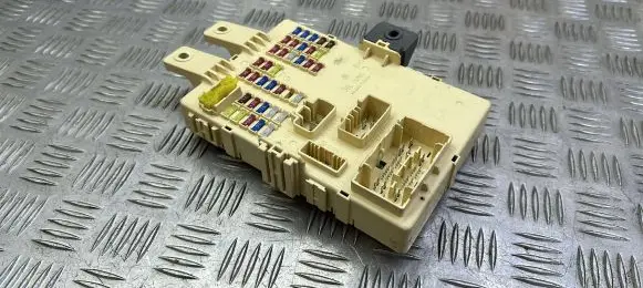 KIA Sorento Fuse module 919503W040