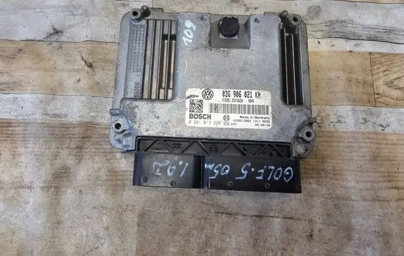 Volkswagen Golf V Engine control unit/module 03G906021KH 1039S16960 0281013226