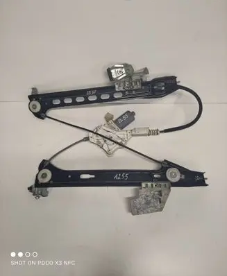 Mercedes-Benz CLS C219 Rear door window regulator with motor A2197300746