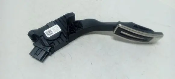 Volkswagen Golf VII Accelerator throttle pedal 5Q2723503D