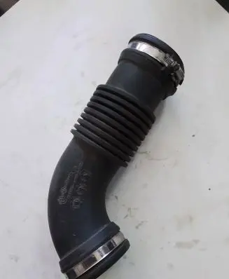 Renault Master III Engine coolant pipe/hose 165763705R