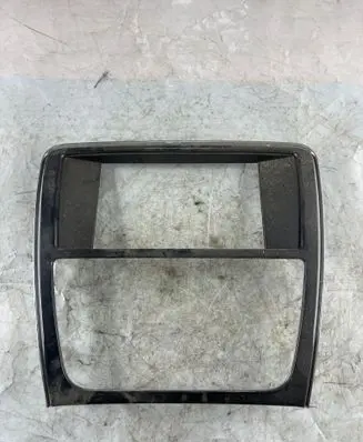 Jaguar XJ X351 Radio/GPS head unit trim AW93044B88AE AW93044B88