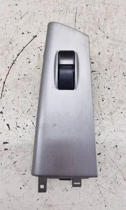 Toyota Corolla E120 E130 Electric window control switch 8481002040