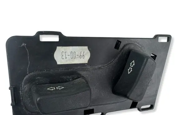 Peugeot 607 Seat control switch MP4689