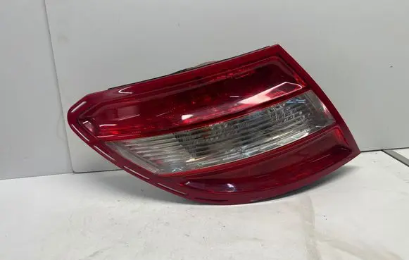 Mercedes-Benz C W204 Rear/tail lights 2048200164