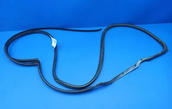 Mercedes-Benz S W140 Rubber seal rear door 