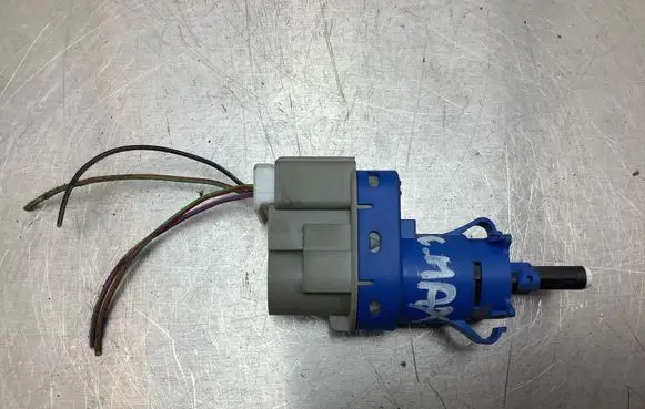 Ford C-MAX II Brake pedal sensor switch 8T4T90854AA