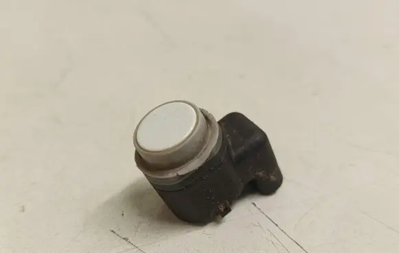 Audi A4 S4 B8 8K Rear parking sensor holder (PDC) 1S0919275A 2507122010