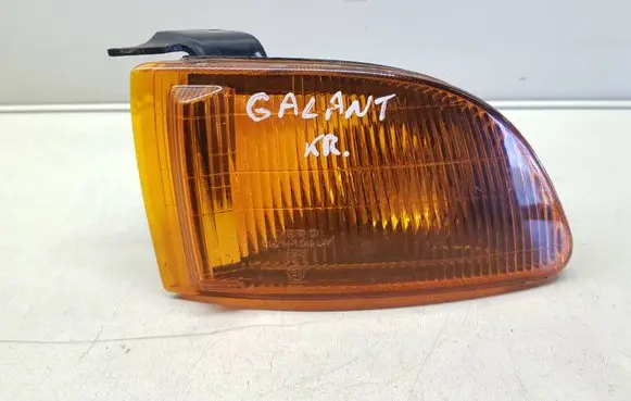 Mitsubishi Galant Eterna Front indicator light 082141549LB