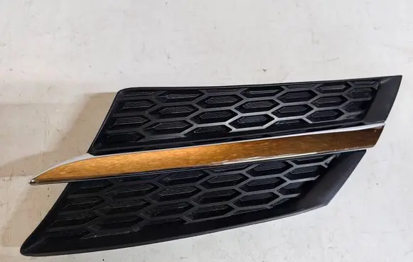 Toyota RAV 4 (XA40) Front bumper lower grill 5310642010