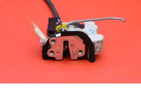 KIA Rio Rear door lock