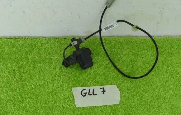 Volvo S40 Aerial GPS antenna 30889966