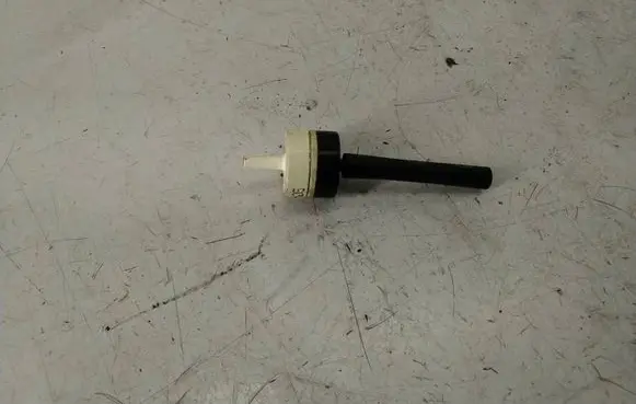 Audi Q7 4L Vacuum line/pipe/hose 046905291A
