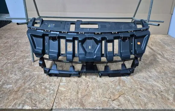 Renault Scenic III - Grand scenic III Front bumper upper radiator grill 620363078Rscenic3