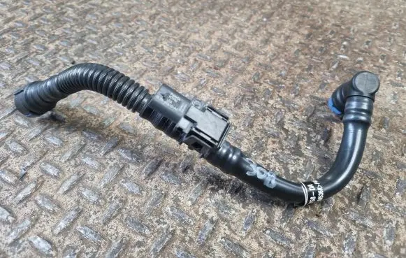 Ford Escape IV Vacuum line/pipe/hose JX6G6758DA