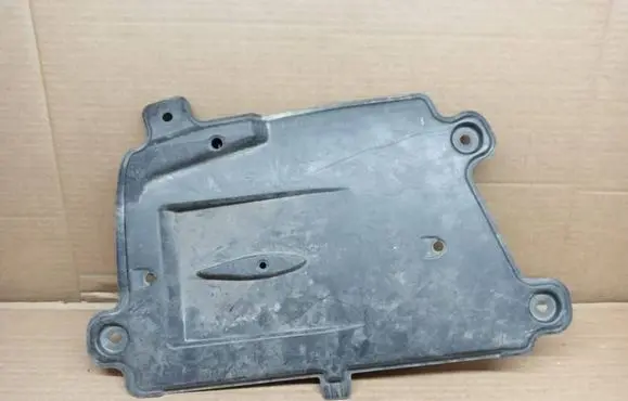 Lexus CT 200H Engine splash shield/under tray 5144776020