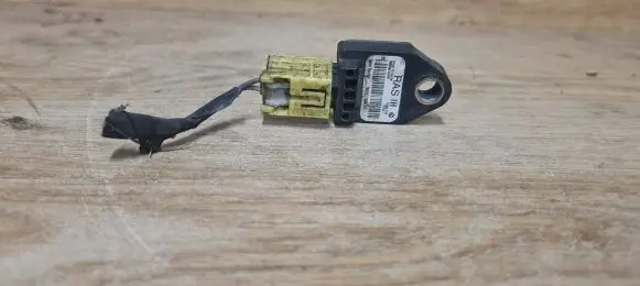 Jeep Patriot Airbag deployment crash/impact sensor P68056162AA