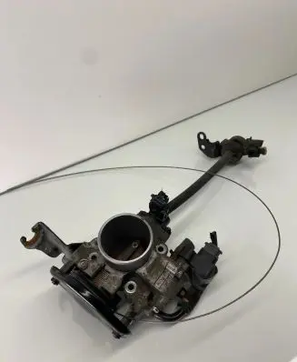 Hyundai i20 (PB PBT) Throttle valve 3517026910 9600930006 3515003000
