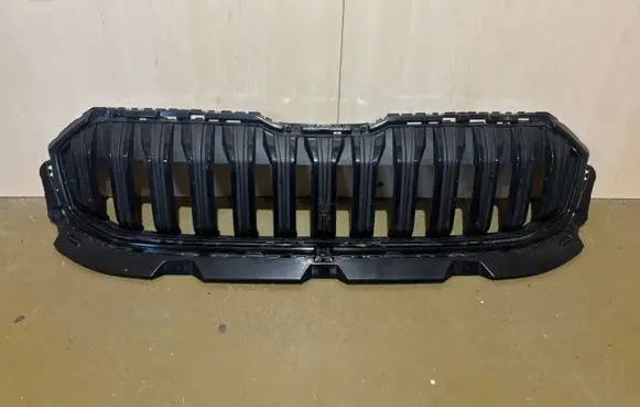 Skoda Kodiaq II Front bumper upper radiator grill 57H853653