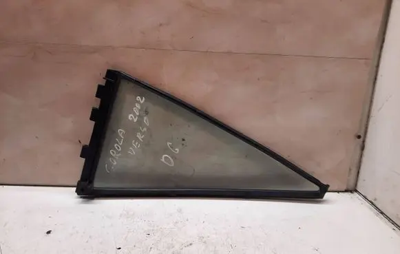 Toyota Corolla Verso E121 Rear vent window glass 43R005834