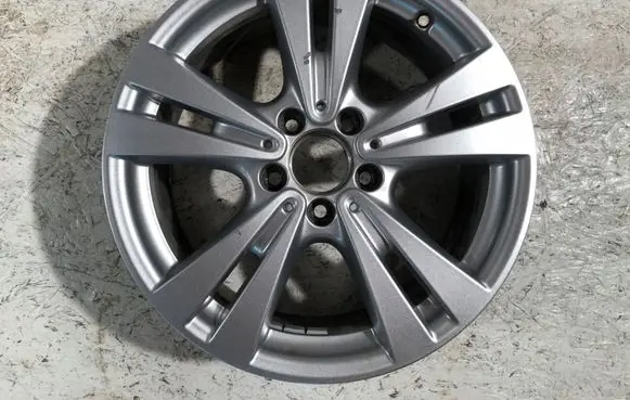 R17 alloy rim
