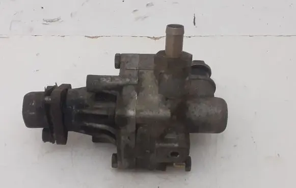 Audi 100 S4 C4 Power steering pump 048145155F