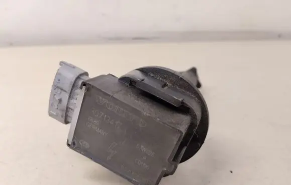 Volvo C30 High voltage ignition coil 30713417 1220703027 0221604010