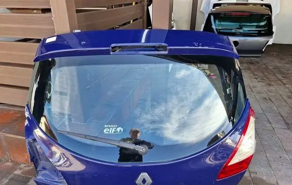 Renault Megane III Tailgate/trunk/boot lid